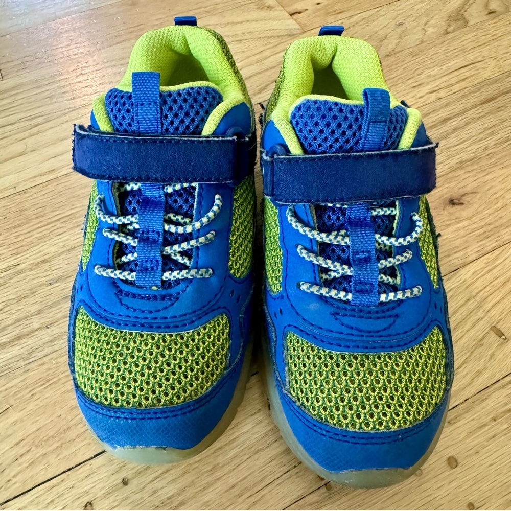 💡VGUC Stride Rite Marcel Light-Up Sneakers • Sz 11 🌎